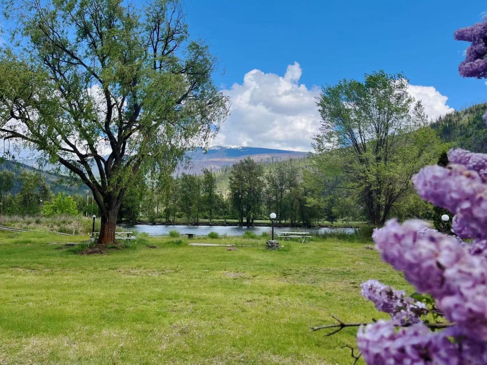 Rivermount Motel Little Fort Εξωτερικό φωτογραφία