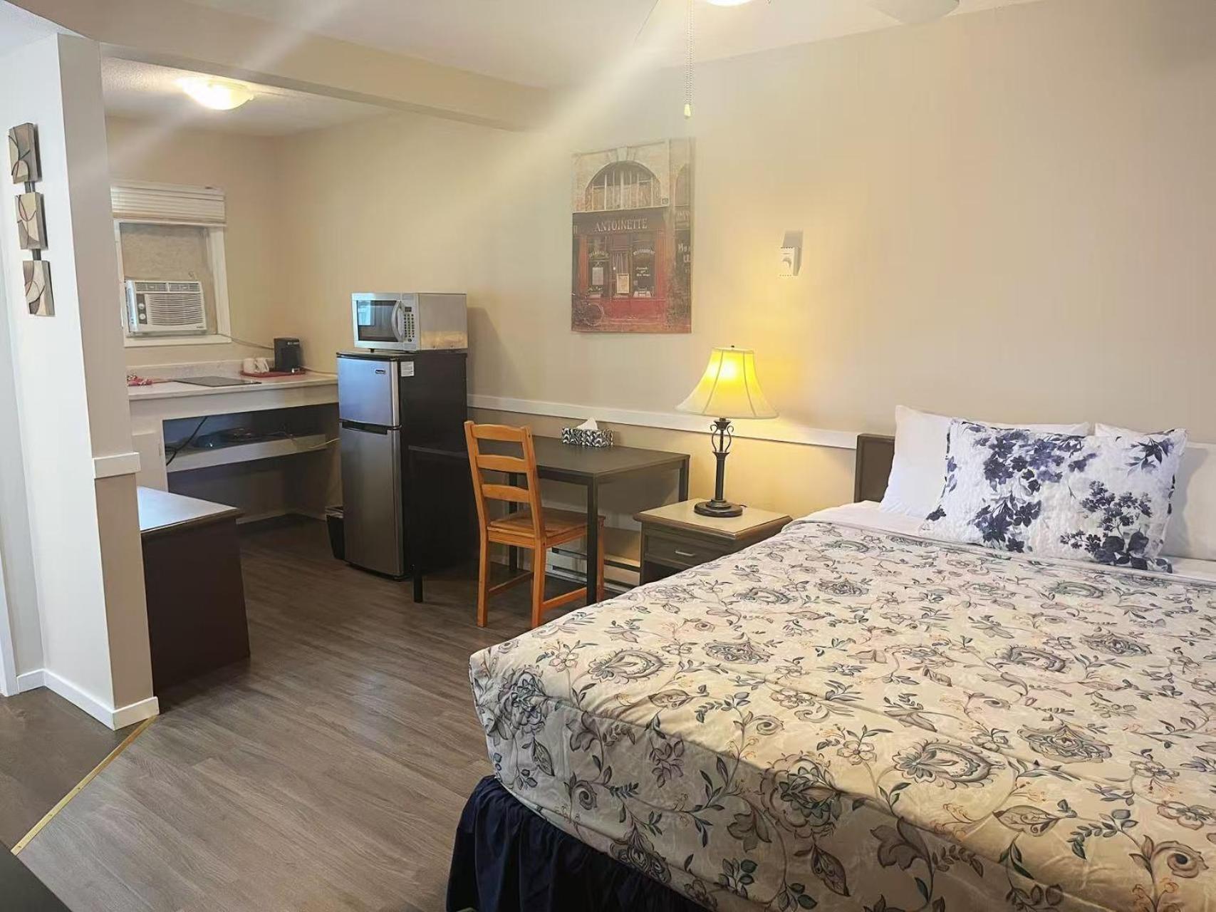 Rivermount Motel Little Fort Εξωτερικό φωτογραφία