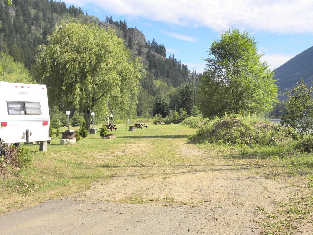 Rivermount Motel Little Fort Εξωτερικό φωτογραφία