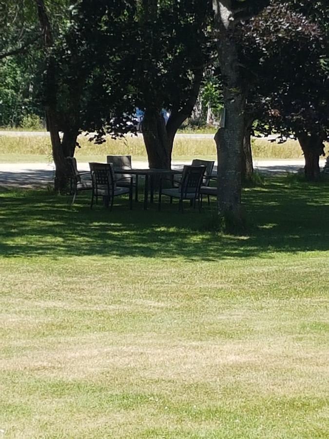 Rivermount Motel Little Fort Εξωτερικό φωτογραφία